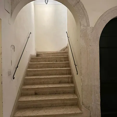 L'abbraccio *